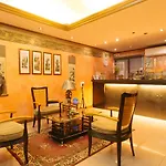 Peace Hotel By Reddoorz